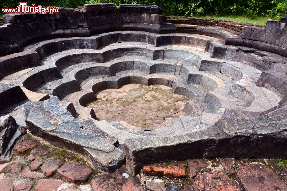 Immagine Architettura nella città asiatica di Polonnaruwa, Sri Lanka.