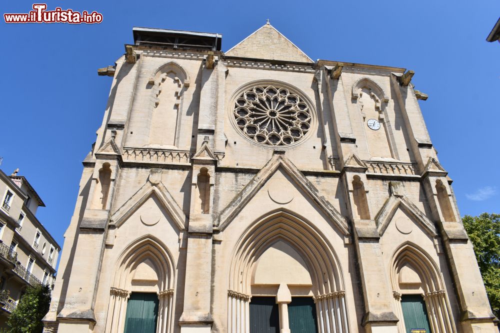 Immagine Architettura neogotica per la chiesa dedicata a San Rocco nel cuore di Montpellier, Occitania, Francia. La costruzione risale al XIX° secolo.