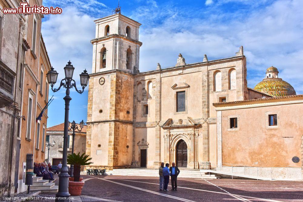 Immagine Architettura religiosa del borgo di Santa Severina, provincia di Crotone, Calabria - © monticello / Shutterstock.com