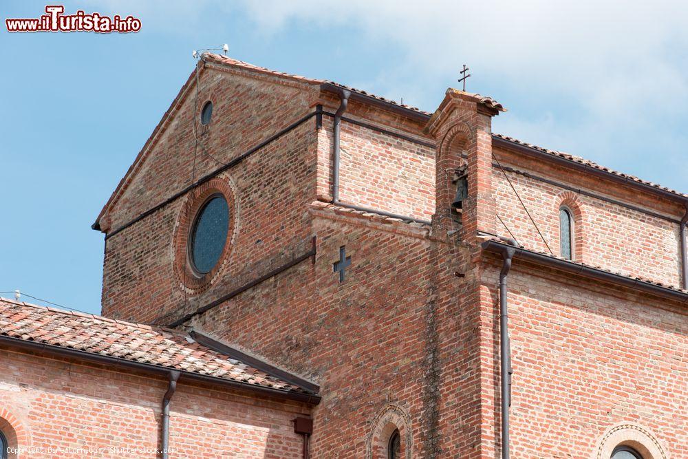 Immagine Architettura religiosa nel villaggio di Sesto al Reghena, Pordenone, Friuli Venezia Giulia - © Directornico / Shutterstock.com