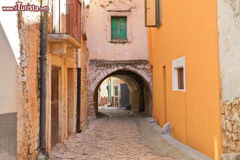 Immagine Arco nel centro storico di Acquaviva delle Fonti, siamo in Puglia