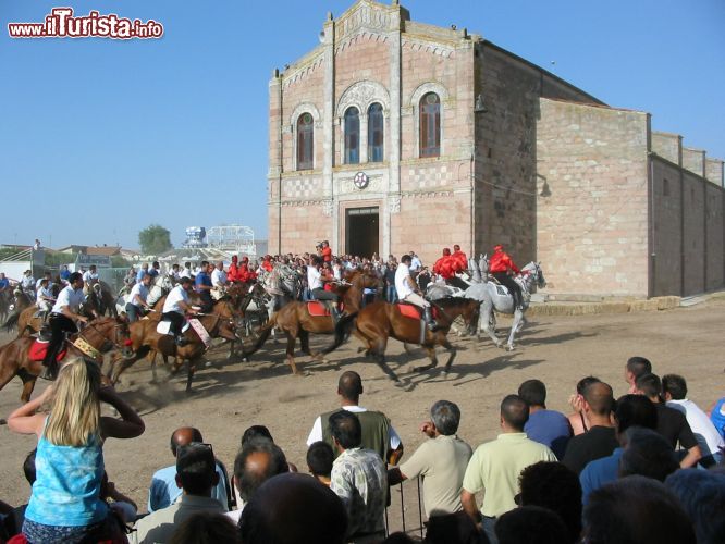 Immagine L' Ardia di Pozzomaggiore, il momento più importante della Sagra di San Costantino  - © Alessionasche1990 - Wikipedia