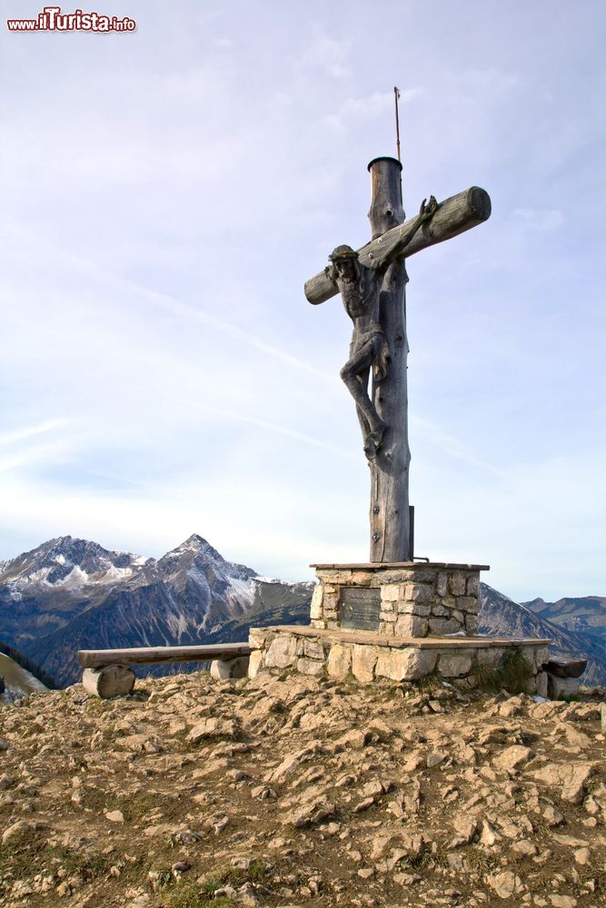 Immagine Austria, Tannheim Valley: qui, nei pressi di Reutte, si trova la Croce di Cristo.