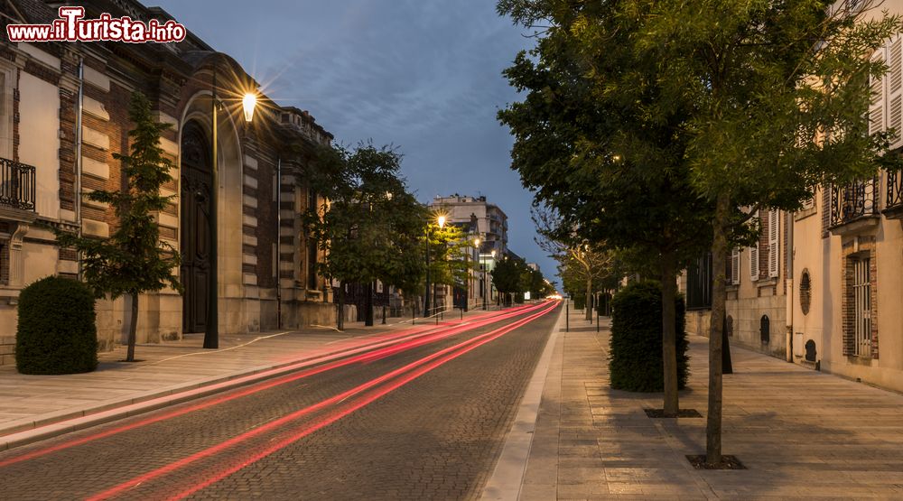 Immagine Avenue de Champagne a Epernay: qui si affacciano diverse aziende di produzione del rinomato spumante.