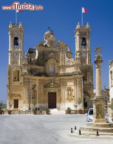 Immagine La Basilica della Visitazione a Garbo, isola di Gozo (Malta) - © Steve Allen / Shutterstock.com