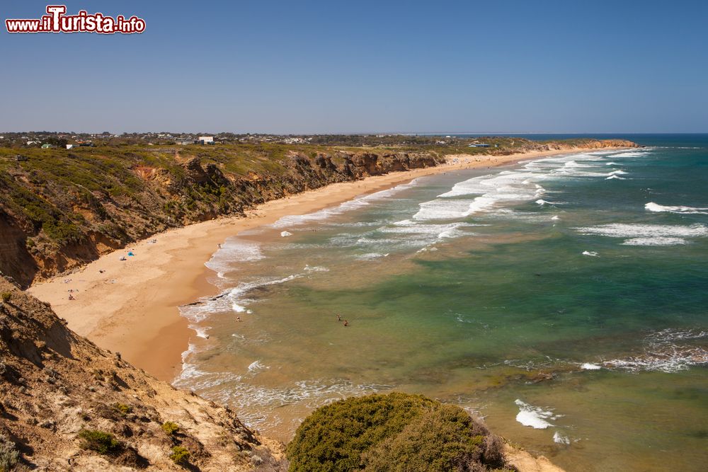 Immagine Belvedere sulla spiaggia Jan Huc dal Bird Rock nei pressi di Torquay, Australia.