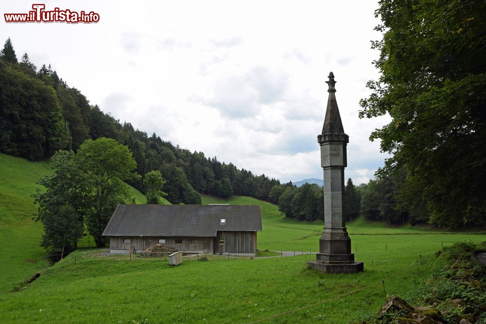 Immagine Bezeggsul una tipica escursione nel bregenzerwald da Bezau (Austria)