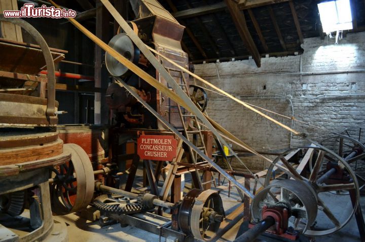 Immagine A pochi km da Bruxelles, nel villaggio di Itterbeek, merita una visita lo storico birrificio Timmermans, dove vengono prodotte diverse birre lambic.