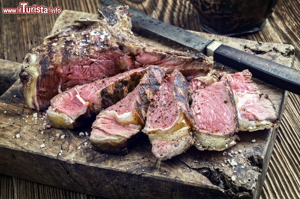 Immagine Bistecca alla Fiorentina alla sagra di Cornaredo in Lombardia