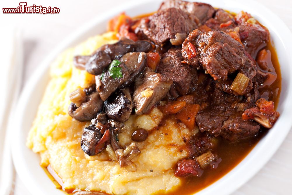 La Sagra del Bollito Misto con Bagnet Predosa