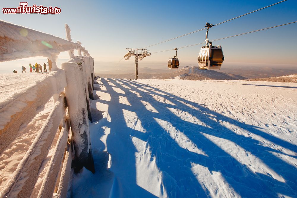 Immagine Cabine della funivia in località Meribel-Motatret, dipartimento della Savoia (Francia).