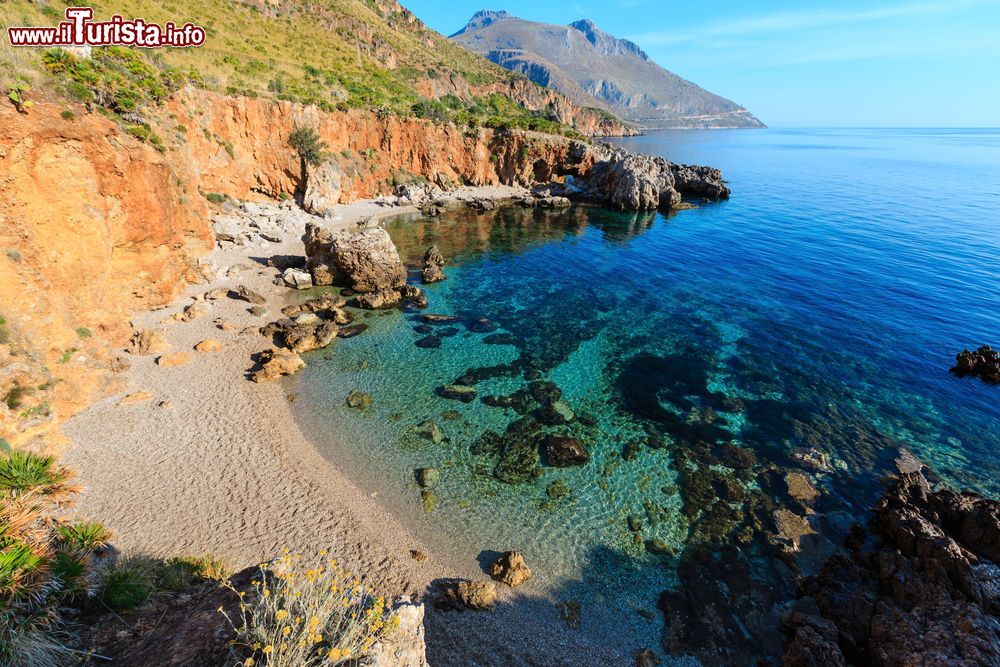 Immagine Cala della Disa, la spettacolare spiaggia della Riserva Naturale dello Zingaro in Sicilia