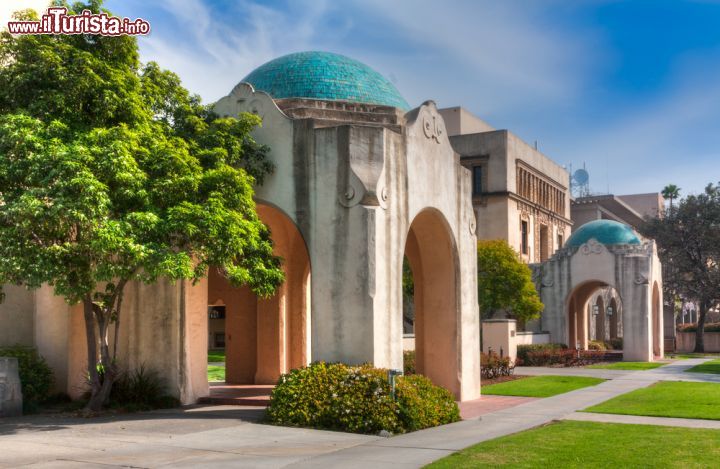 Immagine Il Caltech ovvero la sede del California Institute of Technology a Pasadena - © Ken Wolter / Shutterstock.com