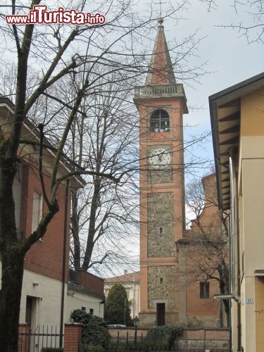 Immagine Campanile della chiesa di Praticello di Gattatico (Reggio Emilia) - © Bucaramango, CC BY-SA 3.0, Wikipedia