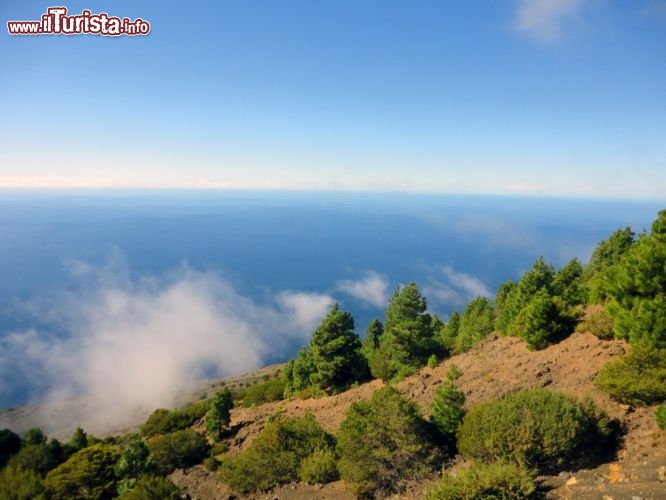 Immagine Scorcio sul Mar de Las Calmas, il tratto di oceano che bagna la costa sud-occidentale di El Hierro, Canarie.