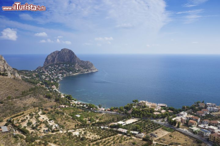 Immagine Vista panoramica di Capo Zafferano, il promontorio si trova a nord-est di Bagheria in Sicilia
