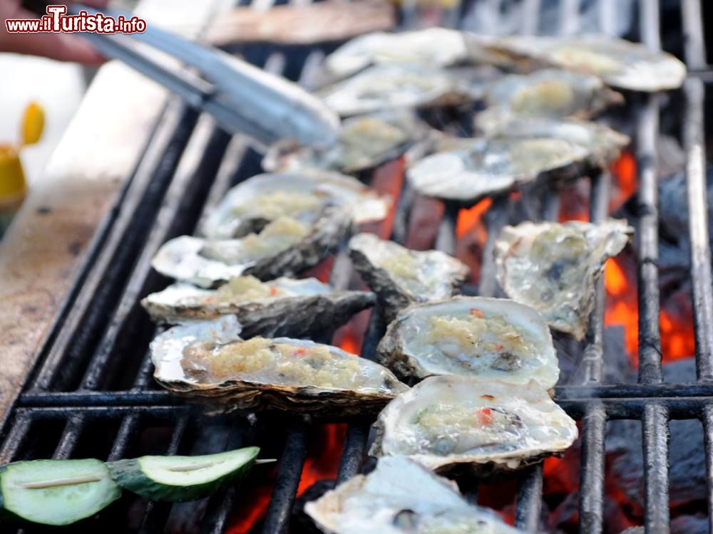 Immagine Carlingford Oyster Festival, una delle feste a tema ostriche in Irlanda.