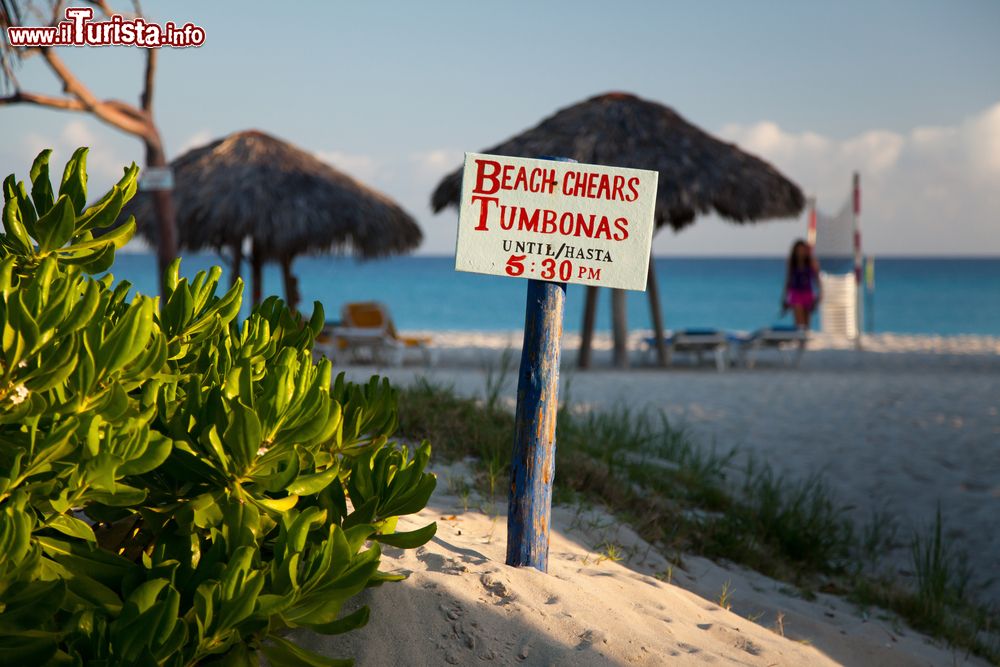 Immagine Un cartello sulla spiaggia di Varadero (Cuba). Siamo nella provincia di matanzas, nel nord del paese.