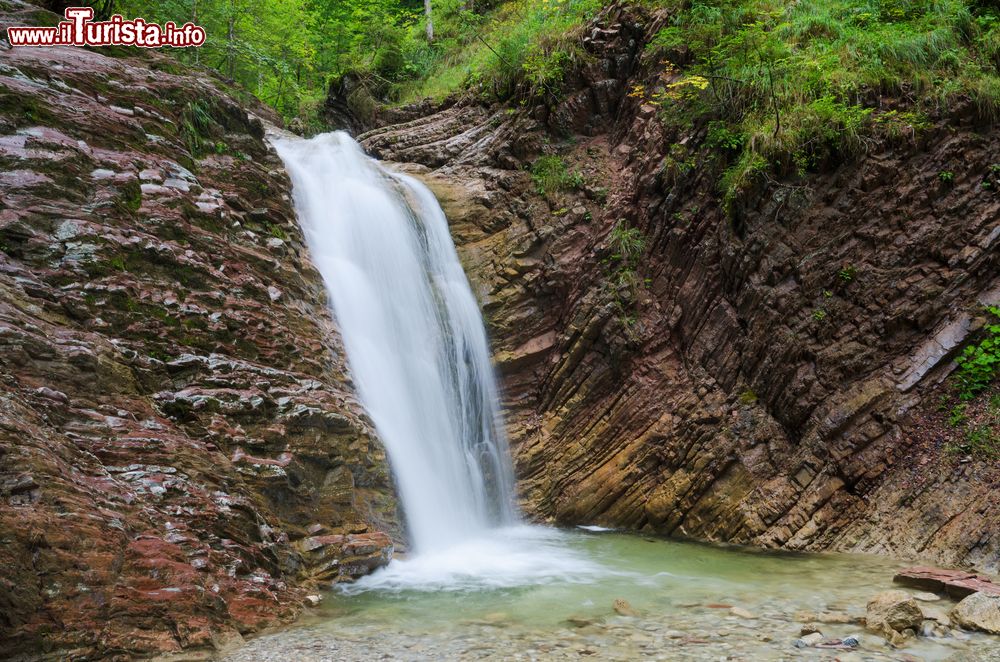 Immagine La cascata delle gole di Schleifmuehlenklamm vicino a Unterammergau, Siamo in Baviera non distante da Murnau am Staffelsee