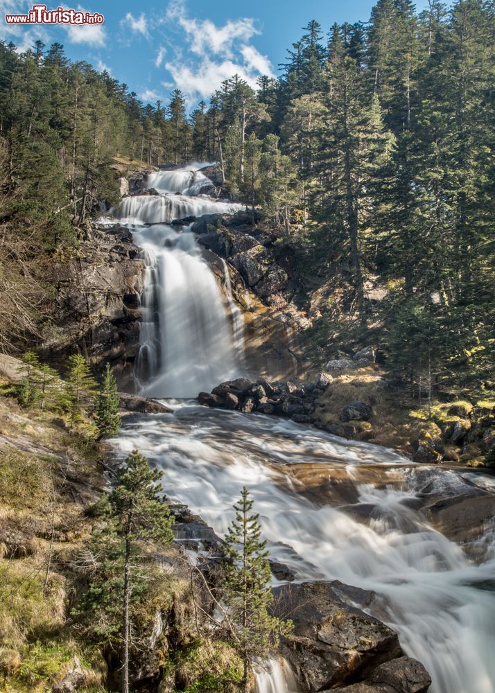 Immagine Cascata nei pressi di Pont d'Espagne, Cauterets. Siamo nei Pireni francesi, in Occitania.