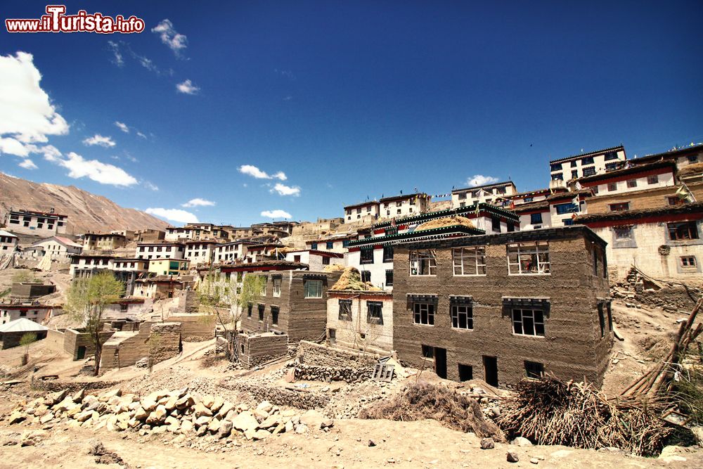 Immagine Case di fango nel villaggio di Kibber a Spiti, Himachal Pradesh, India.