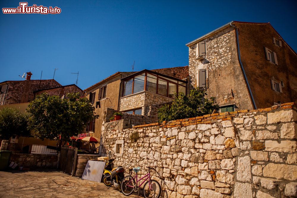 Immagine Case di pietra a Umago (Umag, in croato), sulla costa occidentale dell'Istria (Croazia).