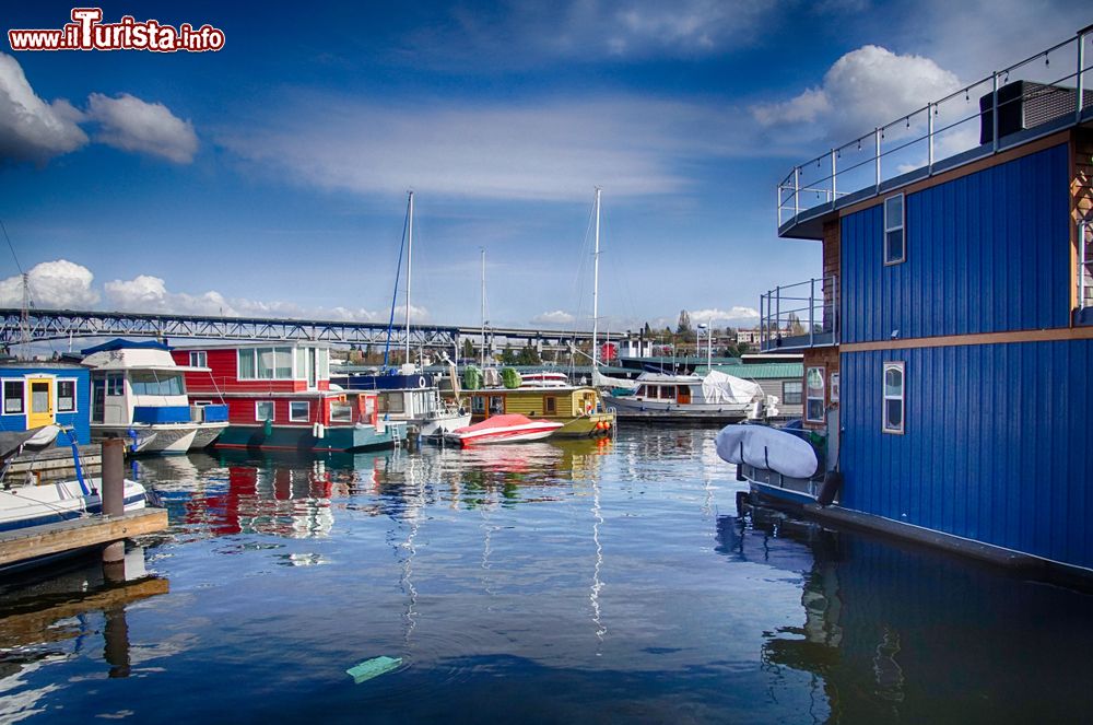 Immagine Case galleggianti ormeggiate sul lago Union a Seattle, Washington (Stati Uniti d'America).