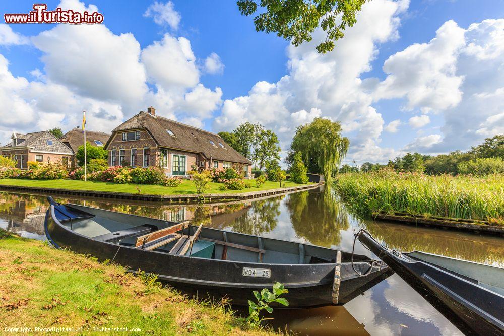 Immagine Le case rurali del paesino di Giethoorn nella regione di Overijssel, Olanda - © Photodigitaal.nl / Shutterstock.com