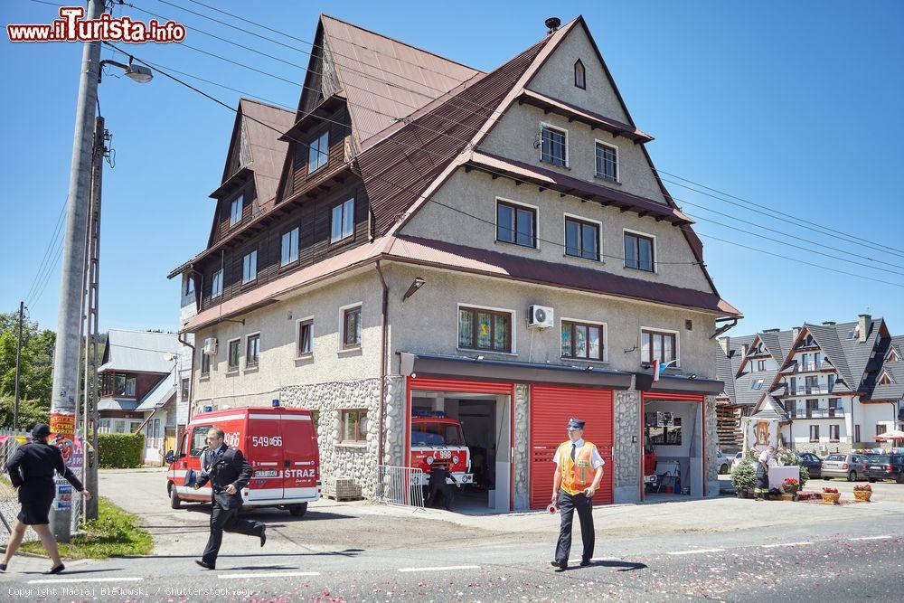Immagine Caserma dei pompieri a Bialka Tatrzanska in Polonia - © Maciej Bledowski / Shutterstock.com