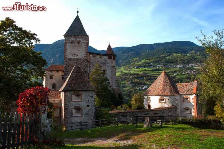 Immagine Particolare di Castel Forte a Ponte Gardena, Trentino Alto Adige. Qui si parla ancora la lingua ladina © Albert Gruber