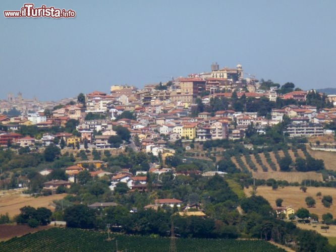 Immagine Castelfidardo visto da Loreto (Marche).