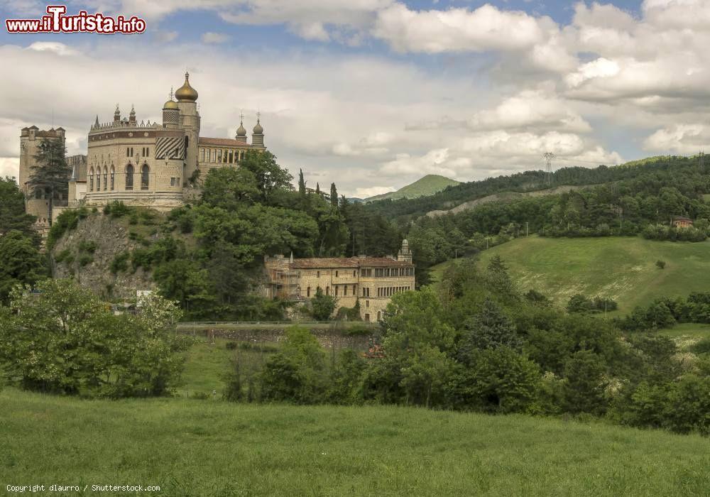 Immagine Il Castello della Rocchetta Mattei fotografato da Riola di Vergato, Emilia-Romagna - © dlaurro / Shutterstock.com