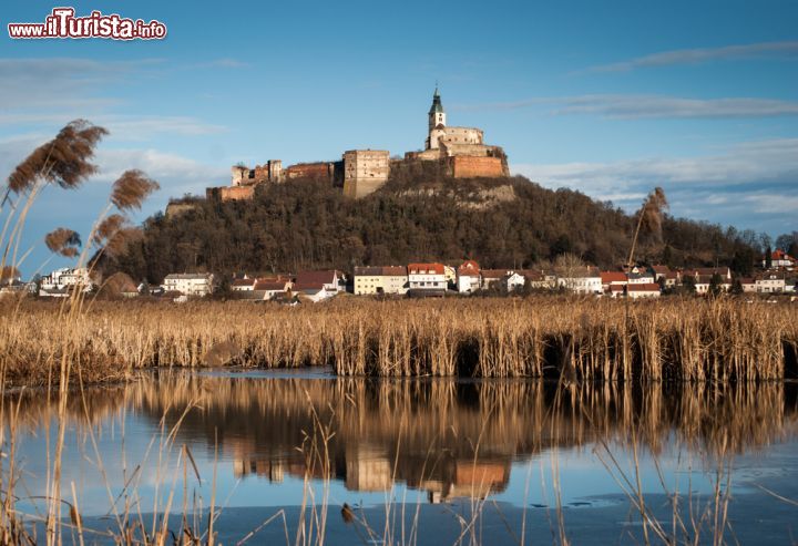 Immagine Il Castello di Guessing nello stato del Burgenland in Austria- © DeepGreen/ Shutterstock.com