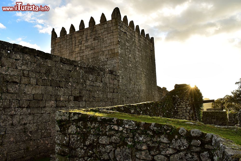 Immagine Il castello di Lindoso a Ponta de Barca, distretto di Viana do Castelo (Portogallo). Si tratta di una fortificazione di epoca medievale.