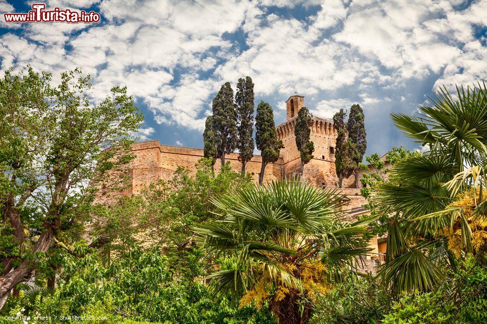Immagine Il Castello di Meldola il borgo appenninico a sud di Forlì in Romagna - © ermess / Shutterstock.com