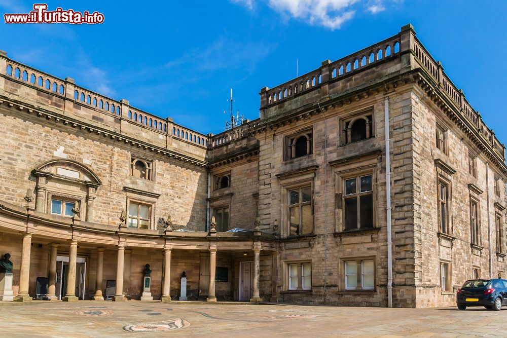 Immagine Il castello di Nottingham, Inghilterra. Ristrutturata nel 1678, la fortezza è principalmente un museo e una galleria d'arte.