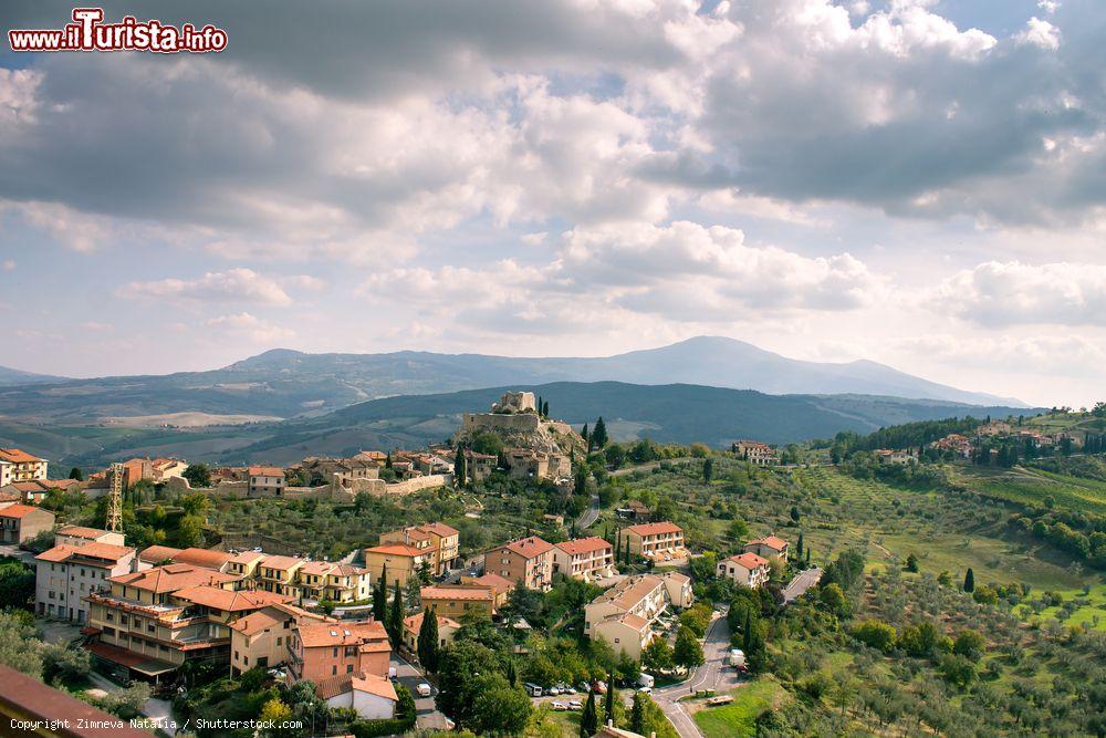 Immagine Castiglione d'Orcia è un comune di 2200 abitanti della provincia di Siena (Toscana) - © Zimneva Natalia / Shutterstock.com