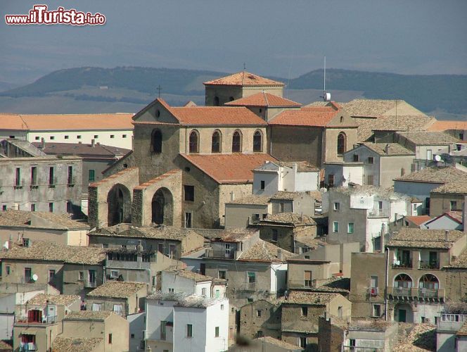 Immagine Cattedrale di Santa Maria Assunta e borgo storico di Tricarico in Basilicata - © Rocco Stasi - CC BY 3.0 - Wikipedia.