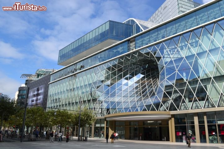 Immagine La particolare architettura del Centro commerciale My Zeil a Francoforte