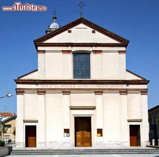Immagine Una Chiesa in centro a Venegono provincia Varese Lombardia - © lkpro / Shutterstock.com
