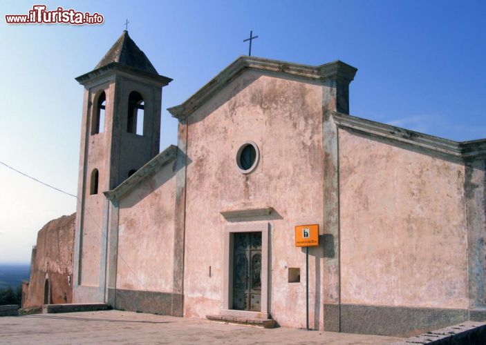 Immagine Il Santuraio della chiesa dalla Madonna di Cristo a Rignano Garganico in Puglia