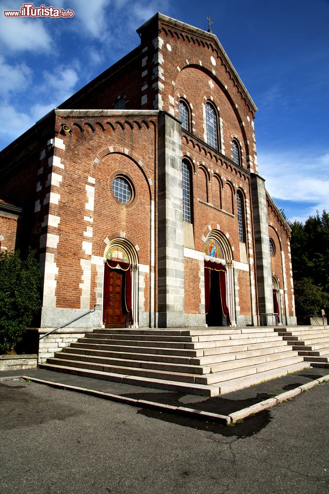 Immagine Chiesa del Santissimo Redentore a Legnano in Lombardia