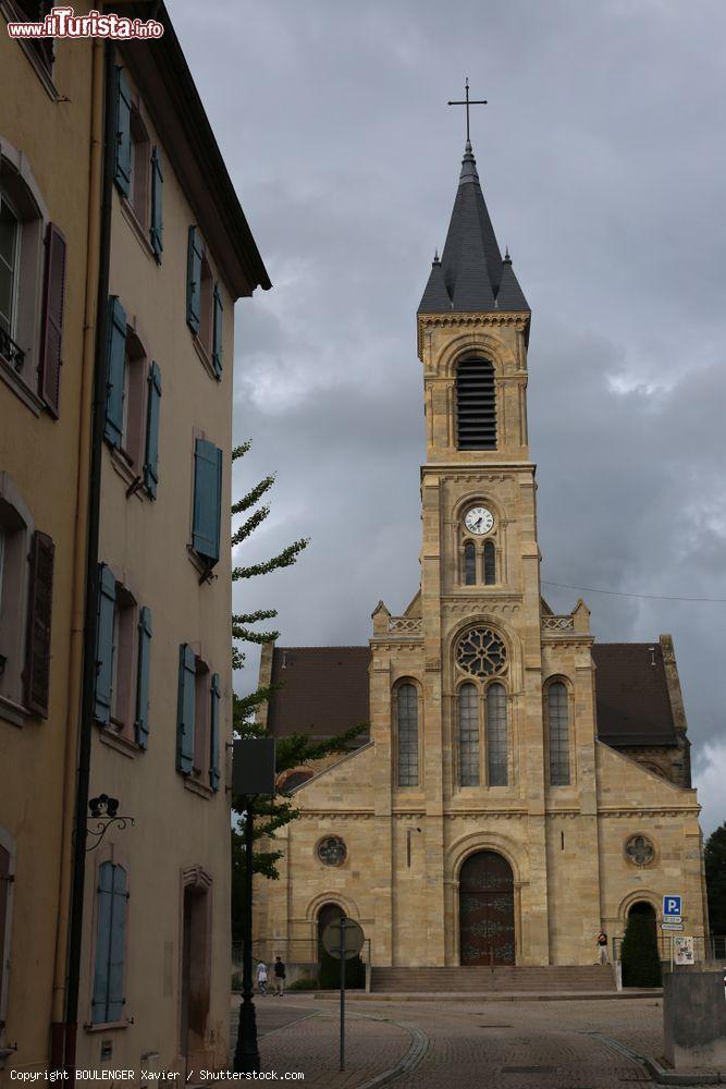 Immagine Chiesa di Altkirch, Alto Reno, nel territorio dell'Alsazia (Francia) in inverno - © BOULENGER Xavier / Shutterstock.com