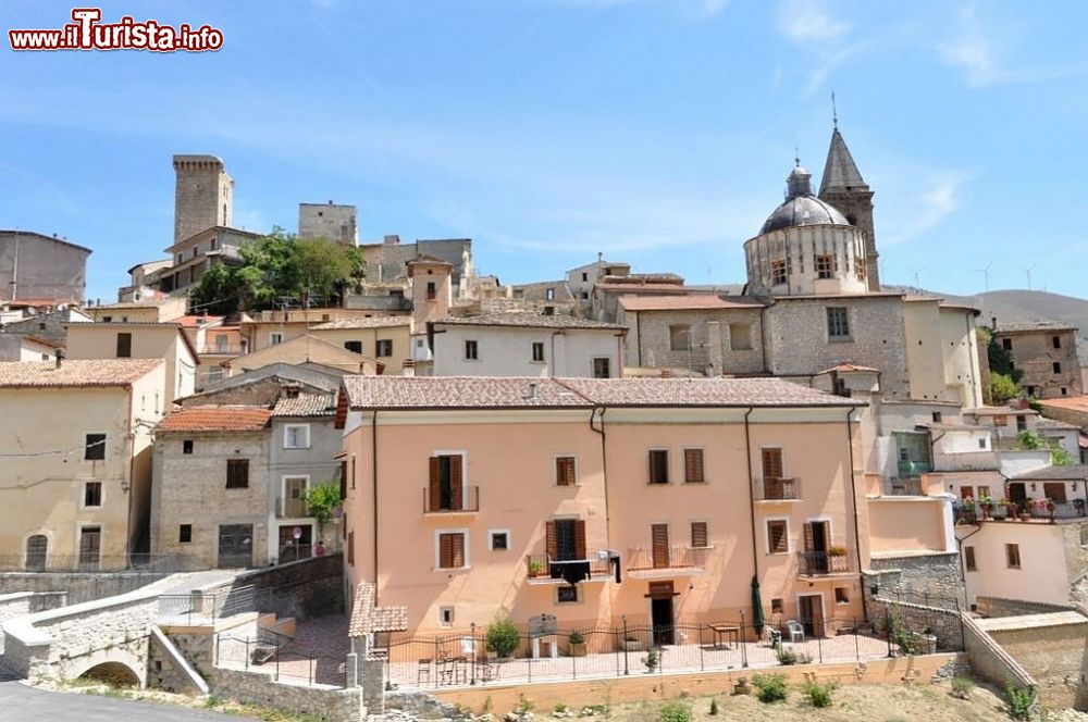 Immagine Cocullo il borgo dei serpenti in Abruzzo - © Ra Boe, CC BY-SA 3.0 de, Wikipedia