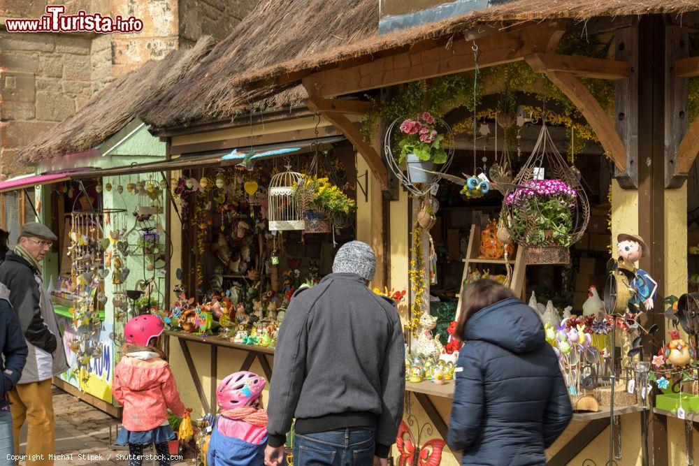 Immagine Colmar, Alsazia: i mercatini di Pasqua nel borgo francese - © Michal Stipek / Shutterstock.com