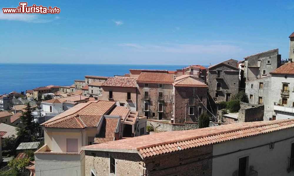 Immagine Fuscaldo, la vista del borgo e del Mare Tirreno dove si tova la sua Marina