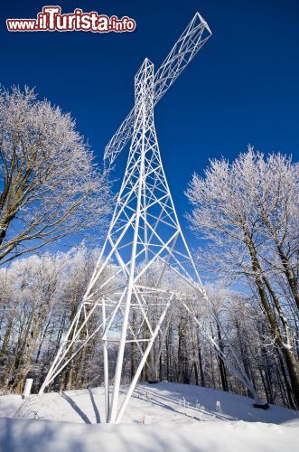 Immagine L'inverno della Bassa Slesia, dove sorge la città di Walbrzych, può essere molto rigido. La neve ricopre tutto per lunghi periodi durante i mesi più freddi - foto © CCat82 / Shutterstock.com