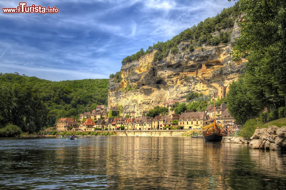 Immagine Crociera sul fiume Dordogne a La Roque Gageac in Aquitania, Francia del sud