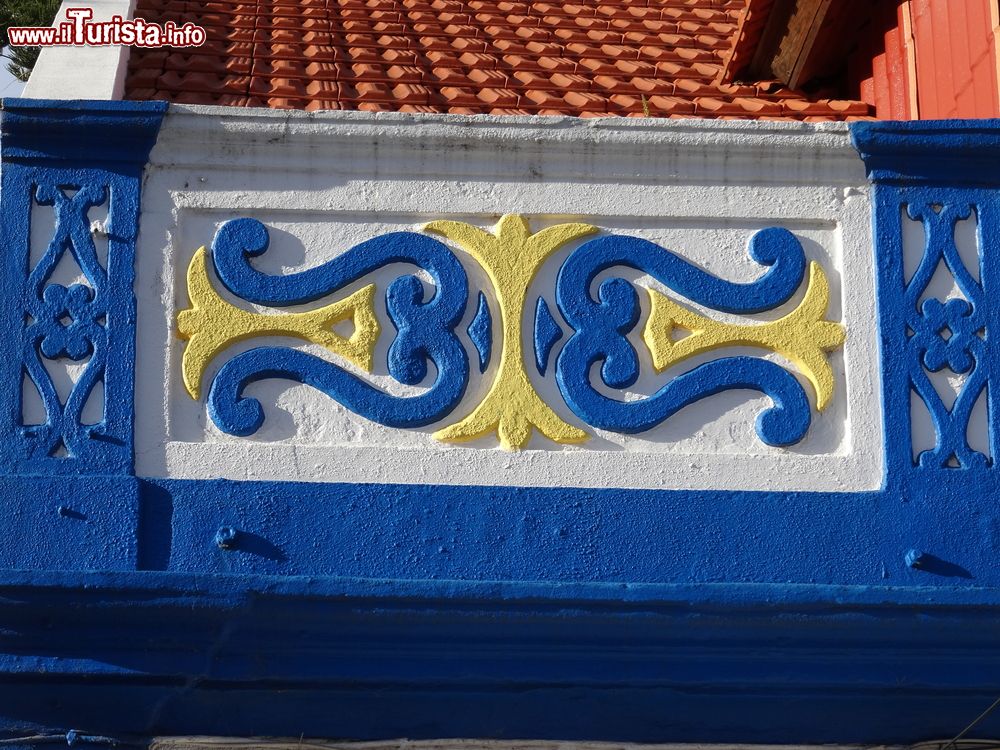 Immagine Decorazioni ornamentali di una casa tradizionale a Alcochete, Portogallo.
