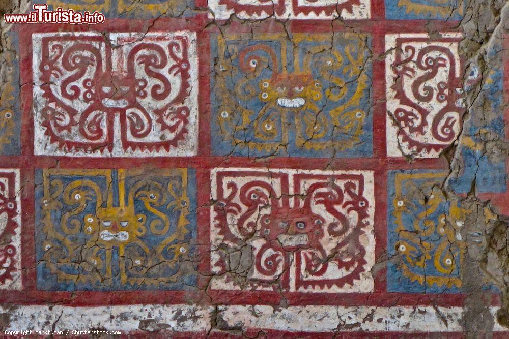 Immagine Decorazioni pittoriche a Huaca de la Luna, Trujillo, La Libertad (Perù) - © marktucan / Shutterstock.com